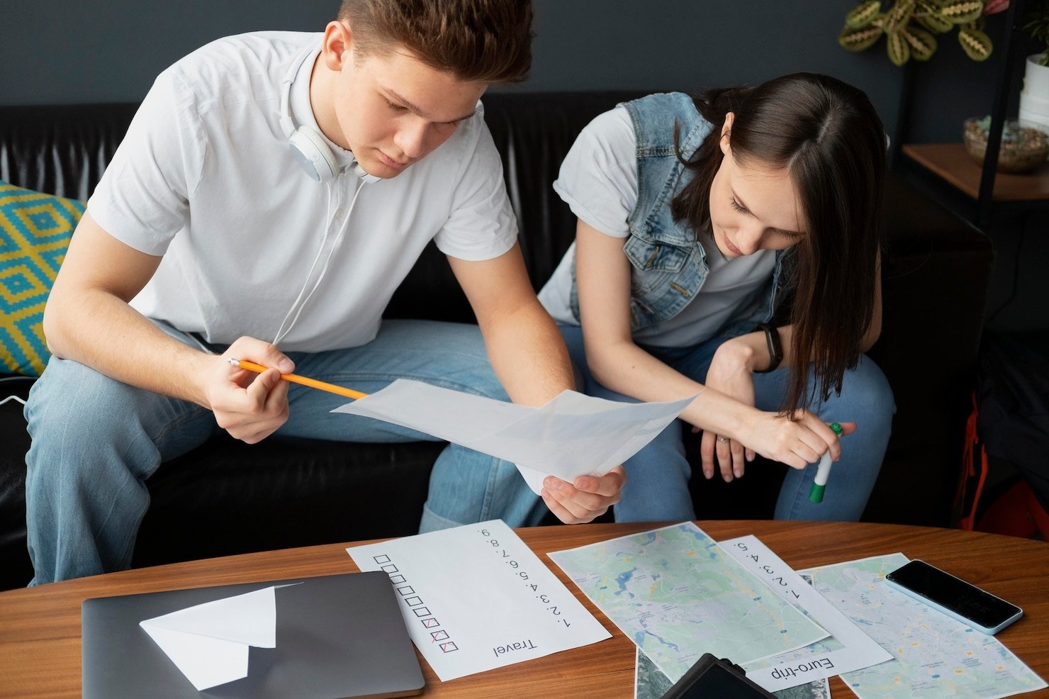 Coordinating Theory Knowledge With Practical Skills