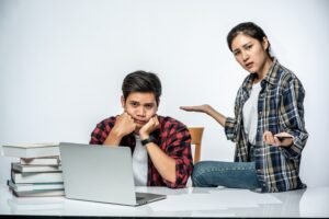 Online vs Offline DGCA Ground Classes: Which Is Better?